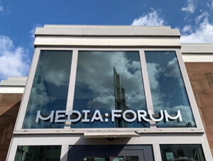 Media:FORUM